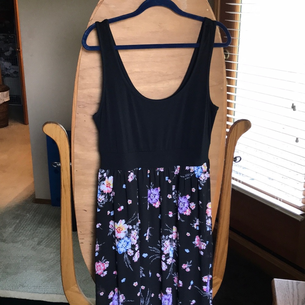 Torrid floral print chiffon maxi dress